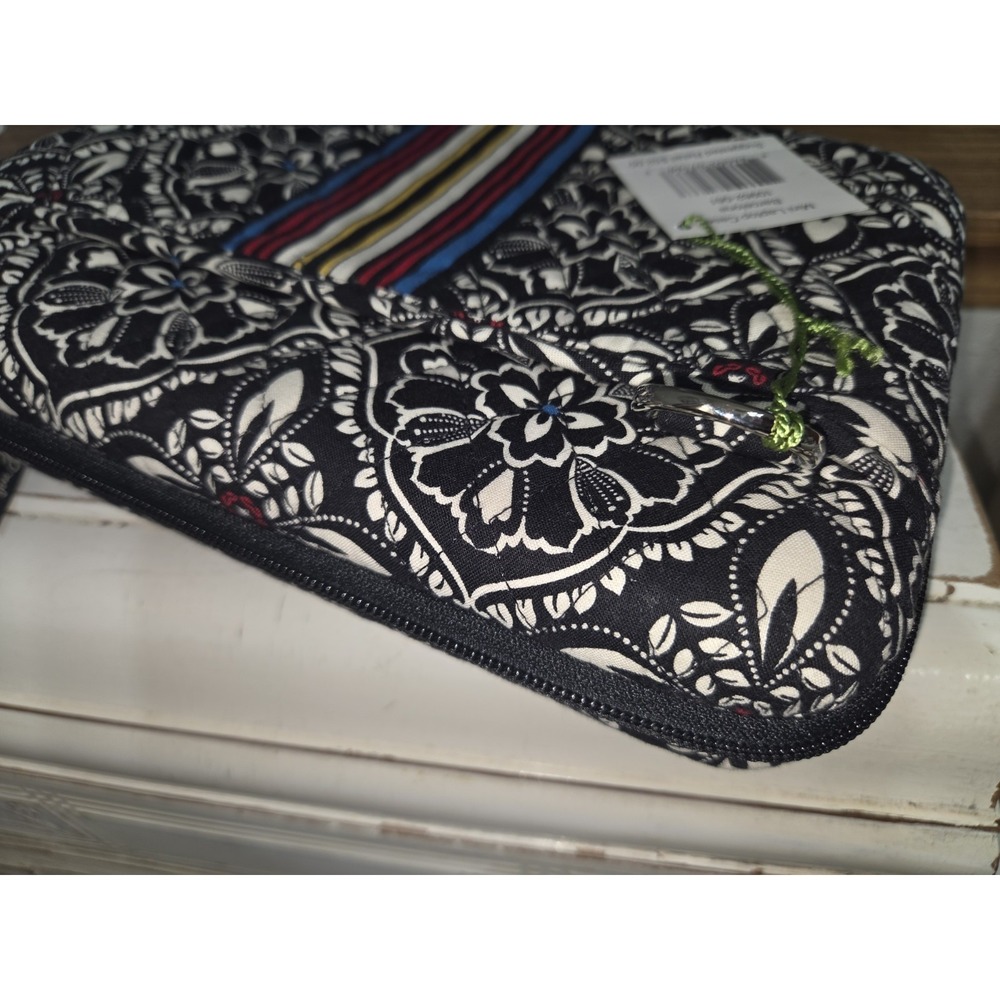 VERA BRADLEY Mini Laptop/Tablet/Book Case - Picture 4 of 6